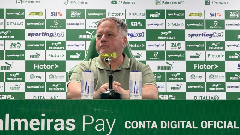 “Questão ética complicada”: diretor do Palmeiras detona crítica de Ceni a Abel e cita contradição
