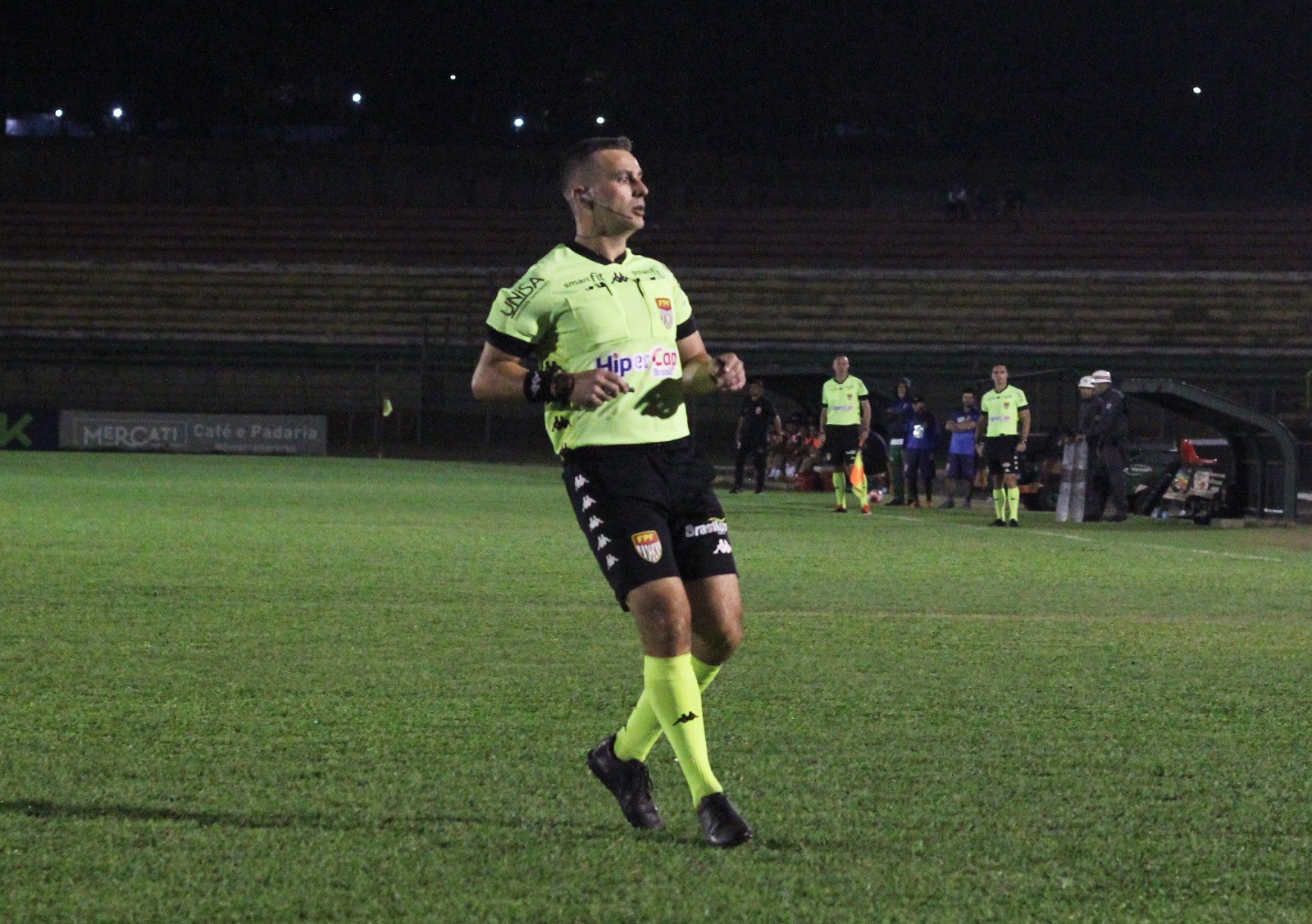 TJD-SP suspende árbitros de jogo sem VAR paralisado por 48 minutos