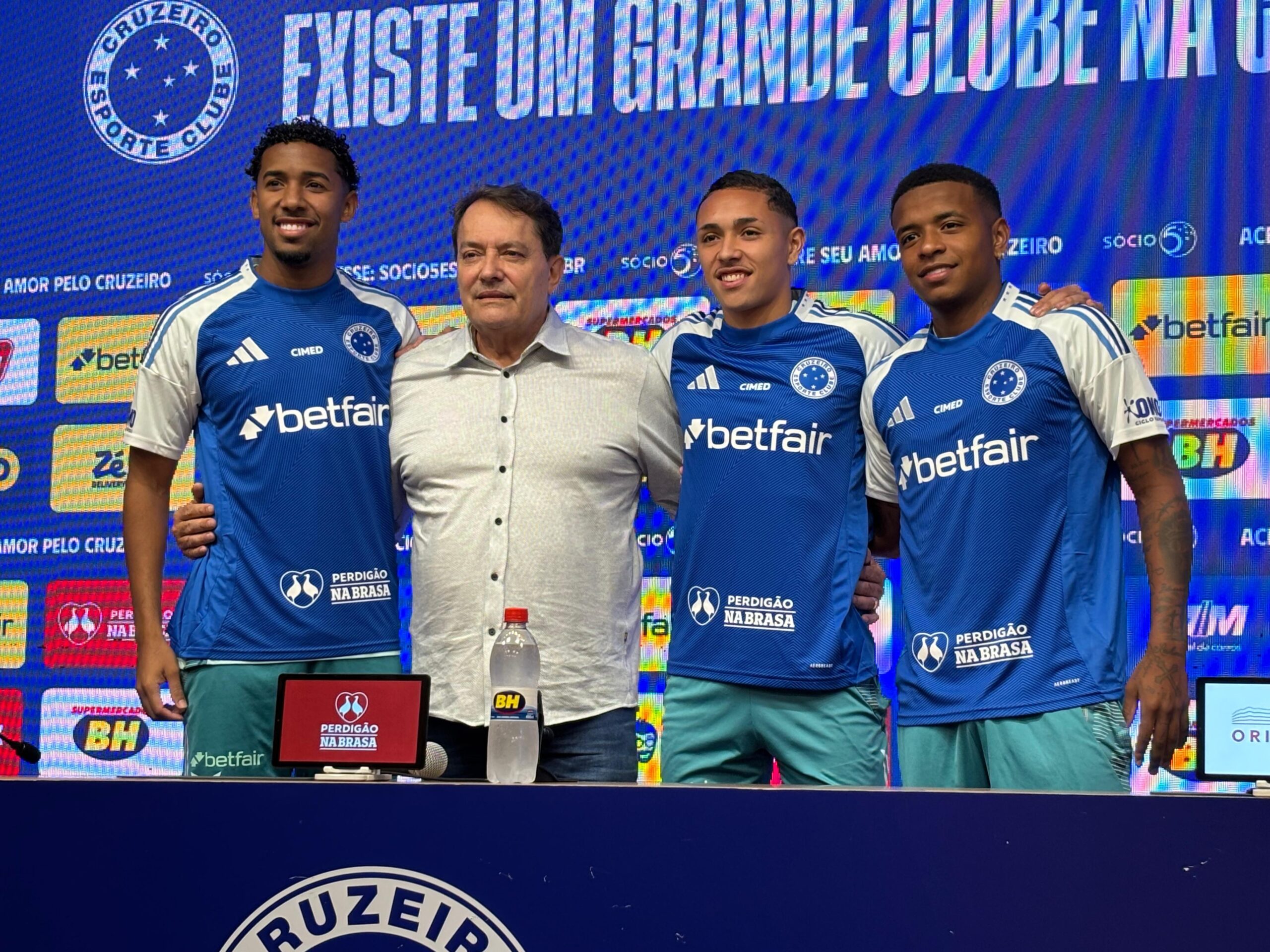 Entenda por que o Cruzeiro deixou de contratar medalhões e investiu quase R$ 70 milhões em Sub-23