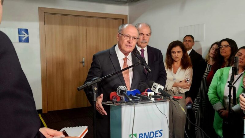 Alckmin diz que ‘boa química’ entre Trump e Lula vai ajudar na solução do tarifaço