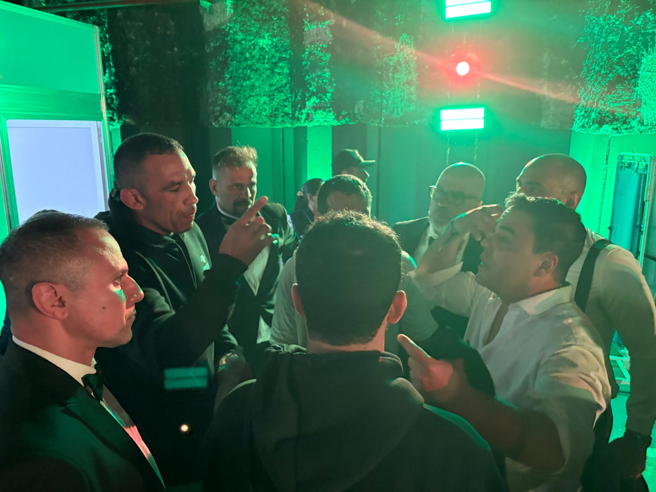 Irmão de Fabrício Werdum ataca Popó após confusão: “Covarde e hipócrita”