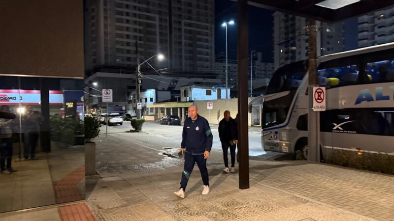 Sem risco de deixar o G4, Coritiba chega a Florianópolis para encarar o Avaí; veja os relacionados