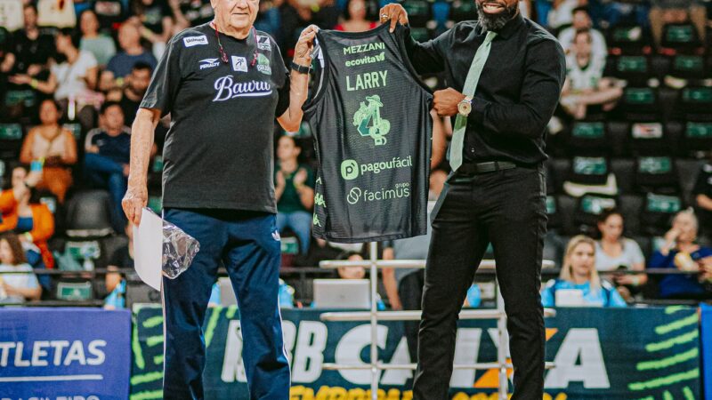 Em noite de homenagem à Larry Taylor, Bauru bate o Caxias e engata a 3ª vitória seguida no NBB