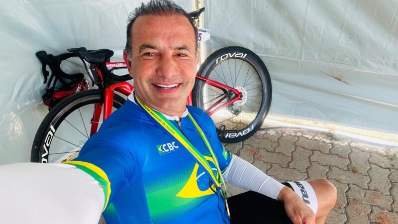 Antônio Frota é campeão brasileiro inédito de ciclismo contrarrelógio na categoria Master C1, em Brasília