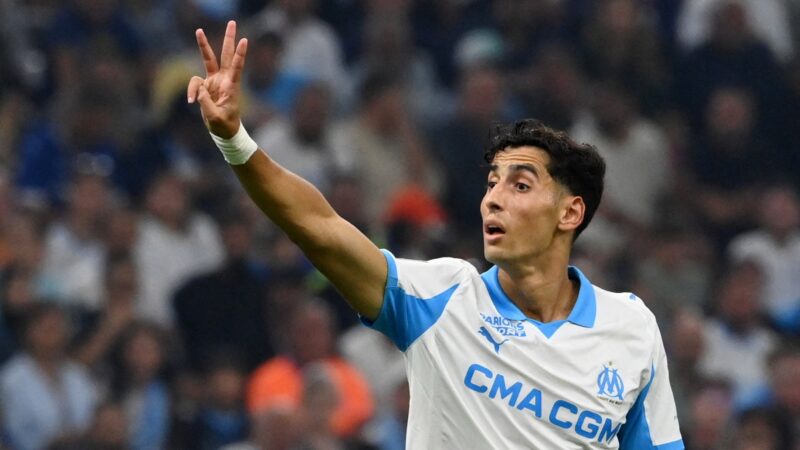 Jogador do Olympique de Marselha é atacado em aeroporto na França