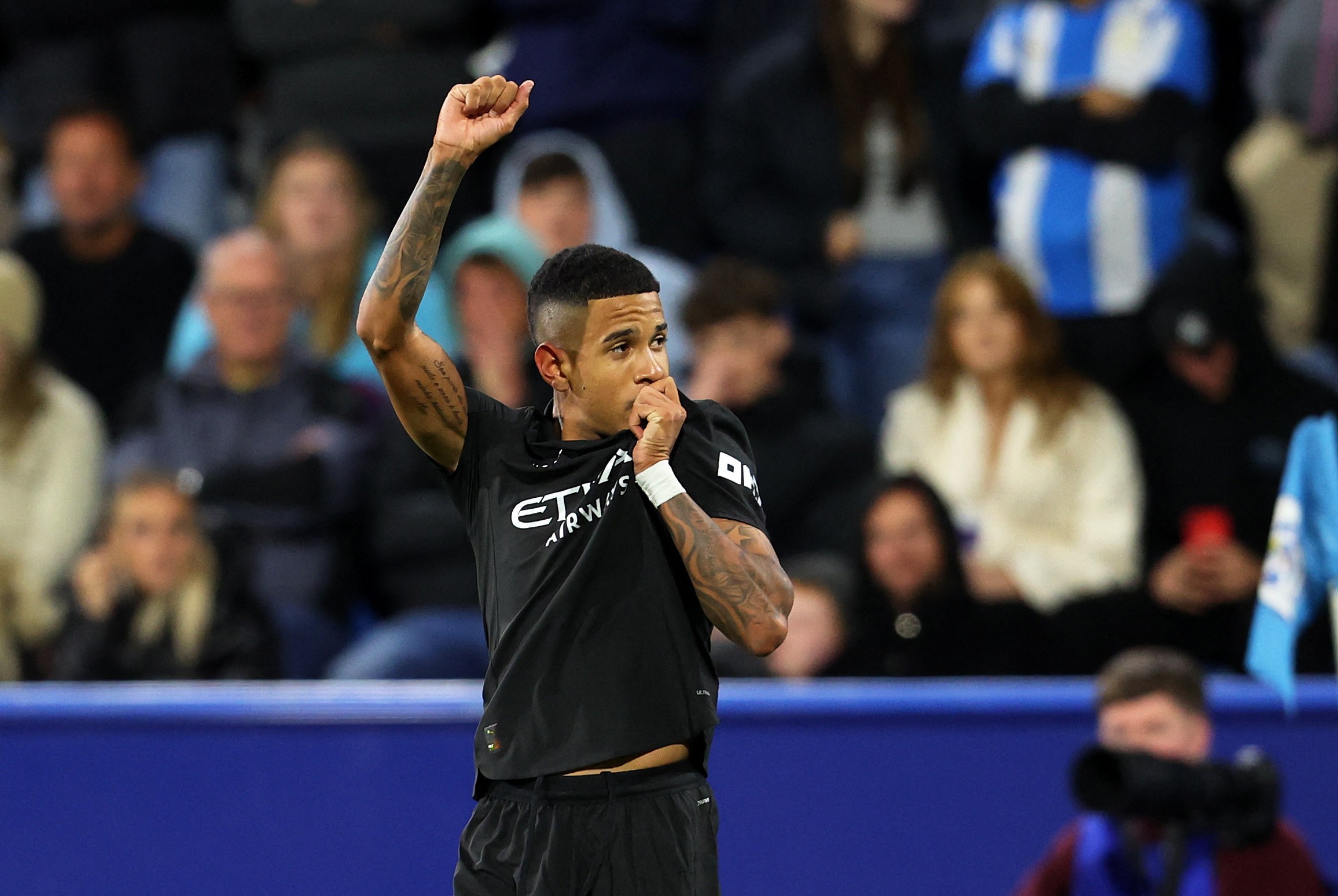 Savinho acerta renovação com o Manchester City até 2031