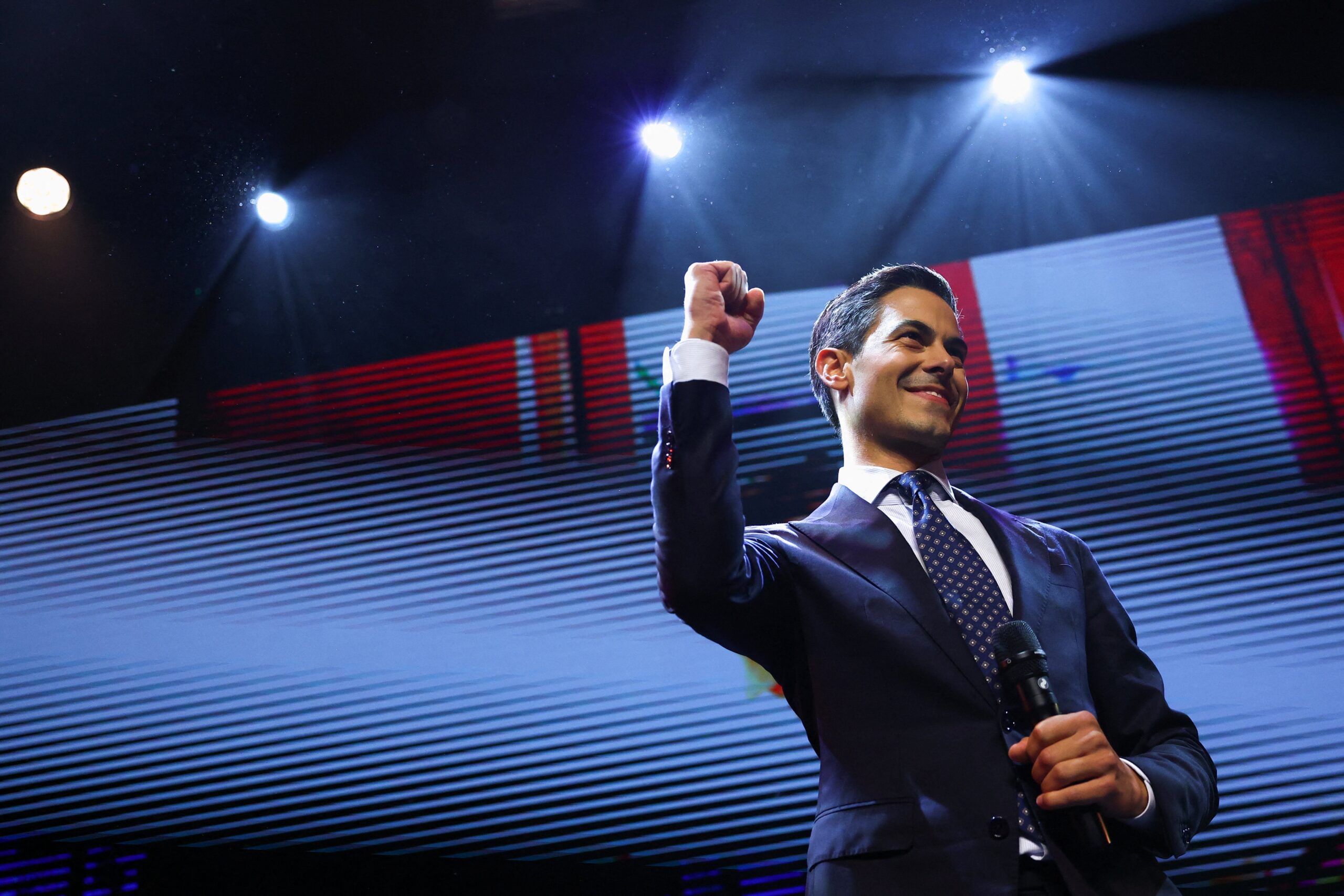 Partido centrista vence eleições da Holanda, que deve ter o 1º premiê abertamente gay e o mais jovem da história