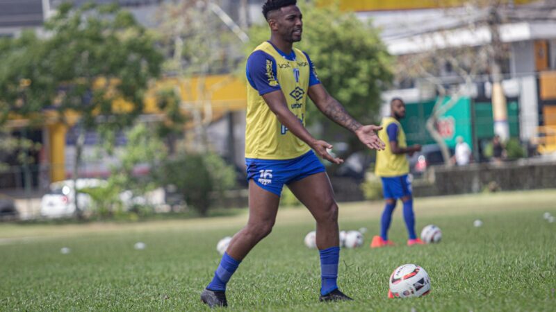 URT contrata meia ex-Ceará e Avaí e acerta retorno de zagueiro destaque do Interior no Mineiro
