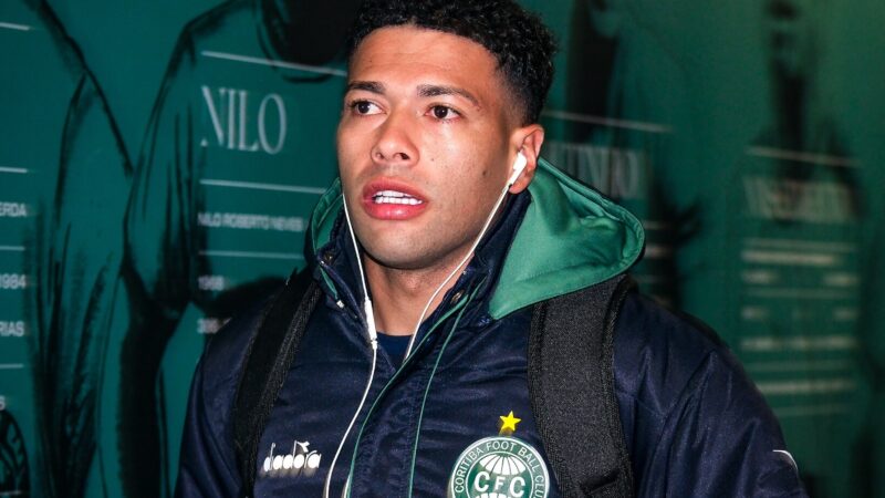 Coritiba tem “maratona logística”, viagens longas e clássico com seis jogos em um mês na Série B