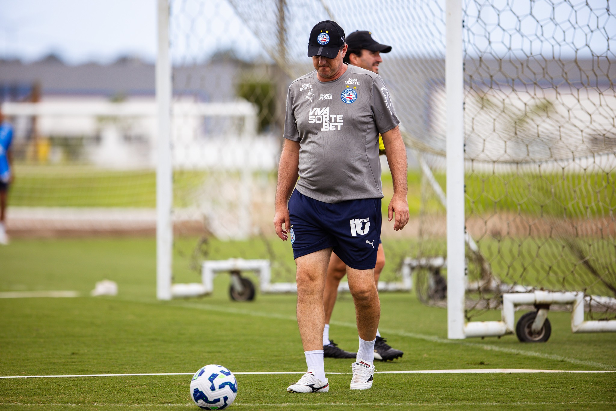 Veja as opções de Ceni para montar o Bahia com mais de um time em desfalques contra o Flamengo