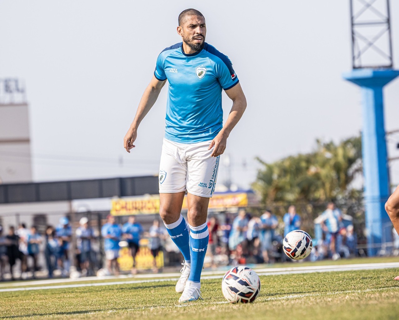 Lembra dele? Ex-Flamengo e Corinthians, Wallace mira acesso com Londrina e mais um ano jogando