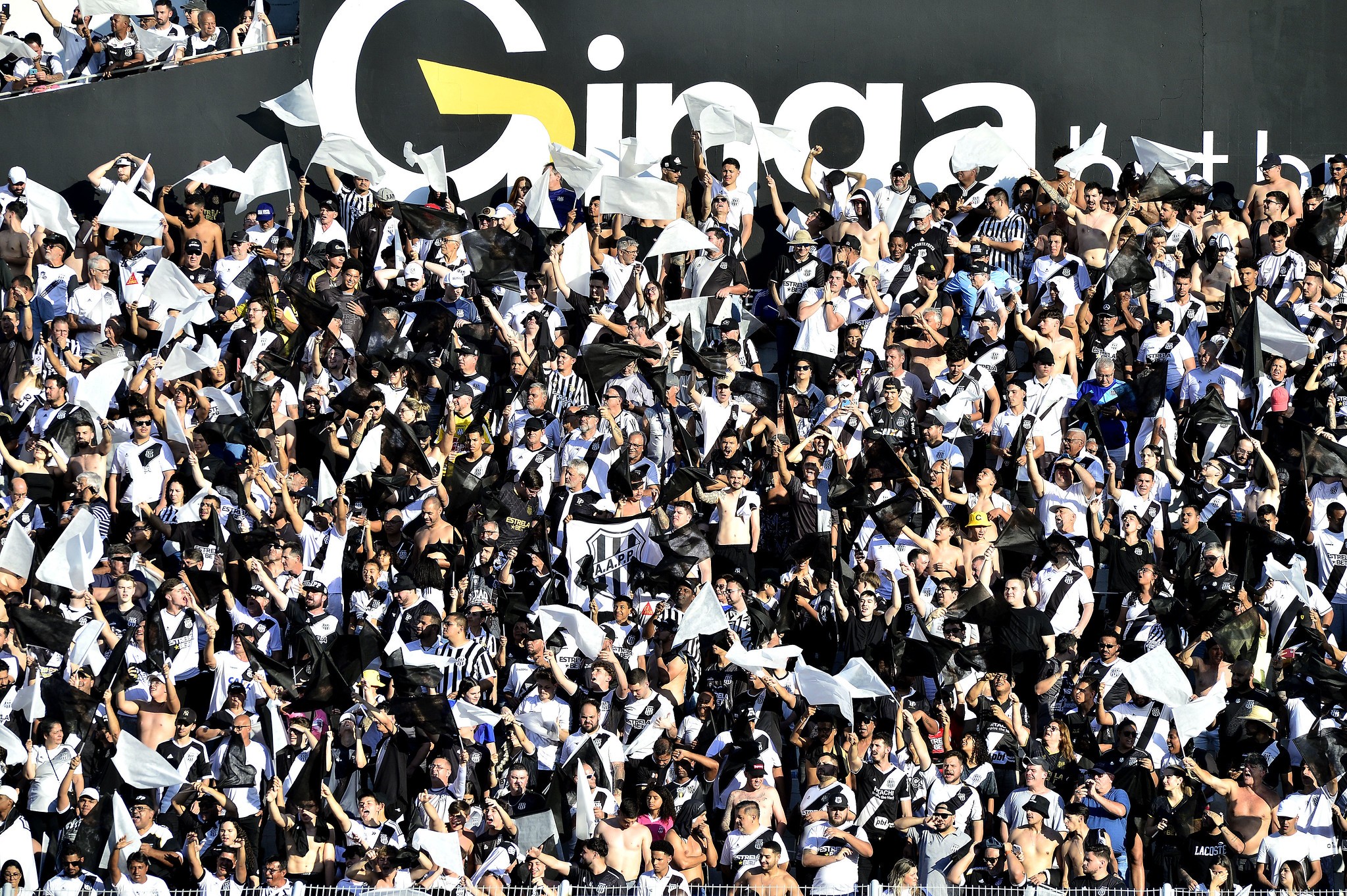 Ponte anuncia ingressos esgotados para o dérbi e terá recorde de público no ano