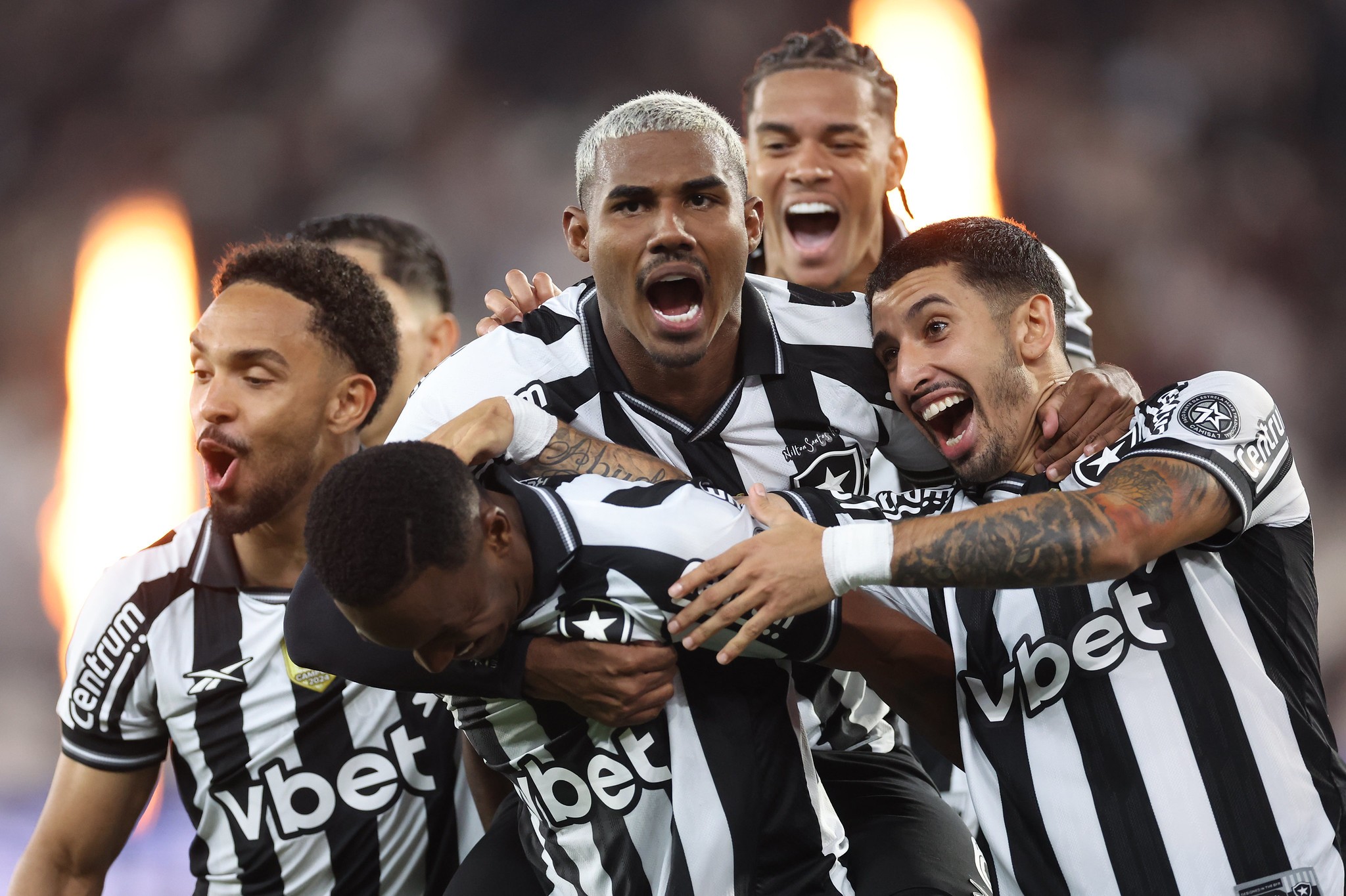 Análise: Botafogo faz jogo para vencer Bahia, mas alerta sobre instabilidade tem que ficar ligado