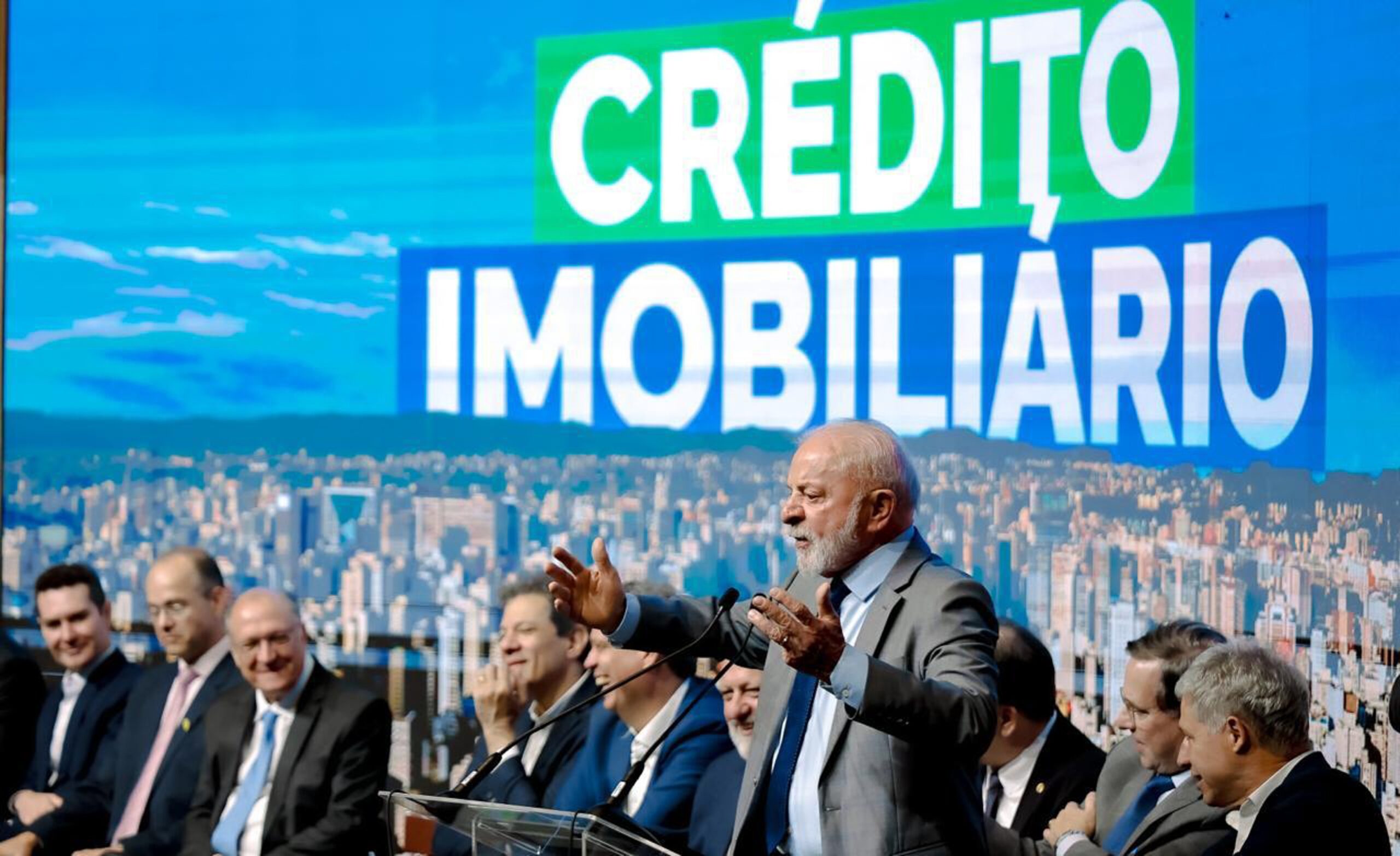 INFOGRÁFICO: Veja o que muda na compra da casa própria com novo modelo de crédito do governo