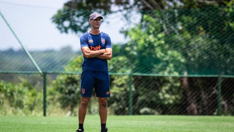 Desfalcado e com estreia, Sport encerra a preparação para pegar o Flamengo; veja possível escalação