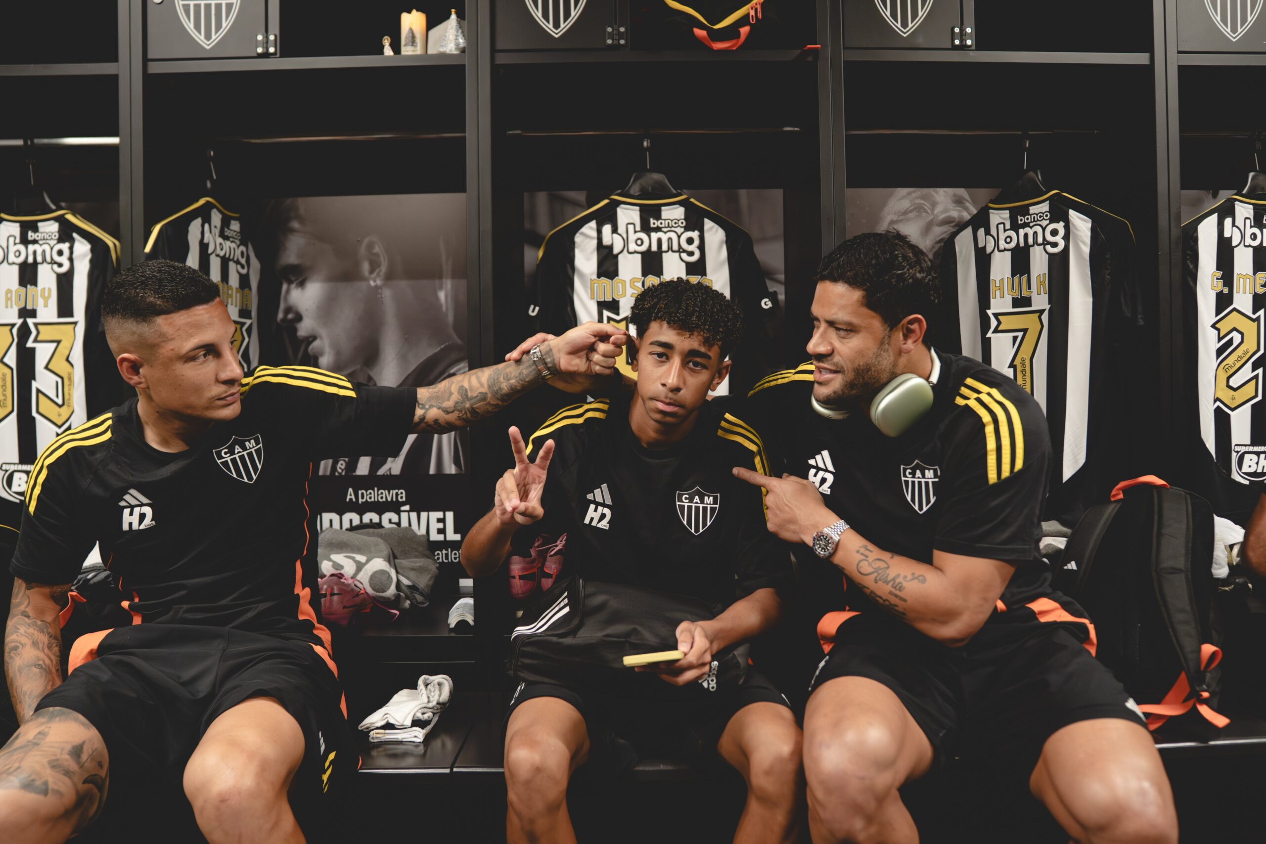 Joia da base do Atlético-MG, Mosquito renova e tem aumento de multa rescisória