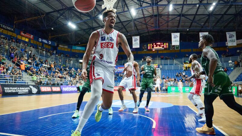 Franca deslancha no segundo tempo e vence a primeira em casa no NBB