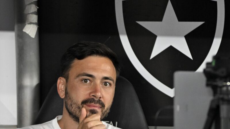 Davide cobra Botafogo mais regular e celebra chegada ao G-4: “Tem que estar na Libertadores “