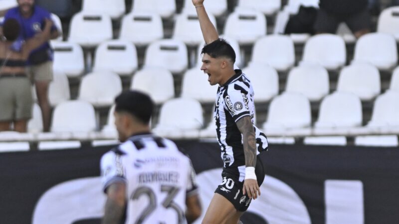 Joaquín Corrêa e Marçal têm lesão, e Savarino fica fora dos relacionados do Botafogo para enfrentar o Mirassol