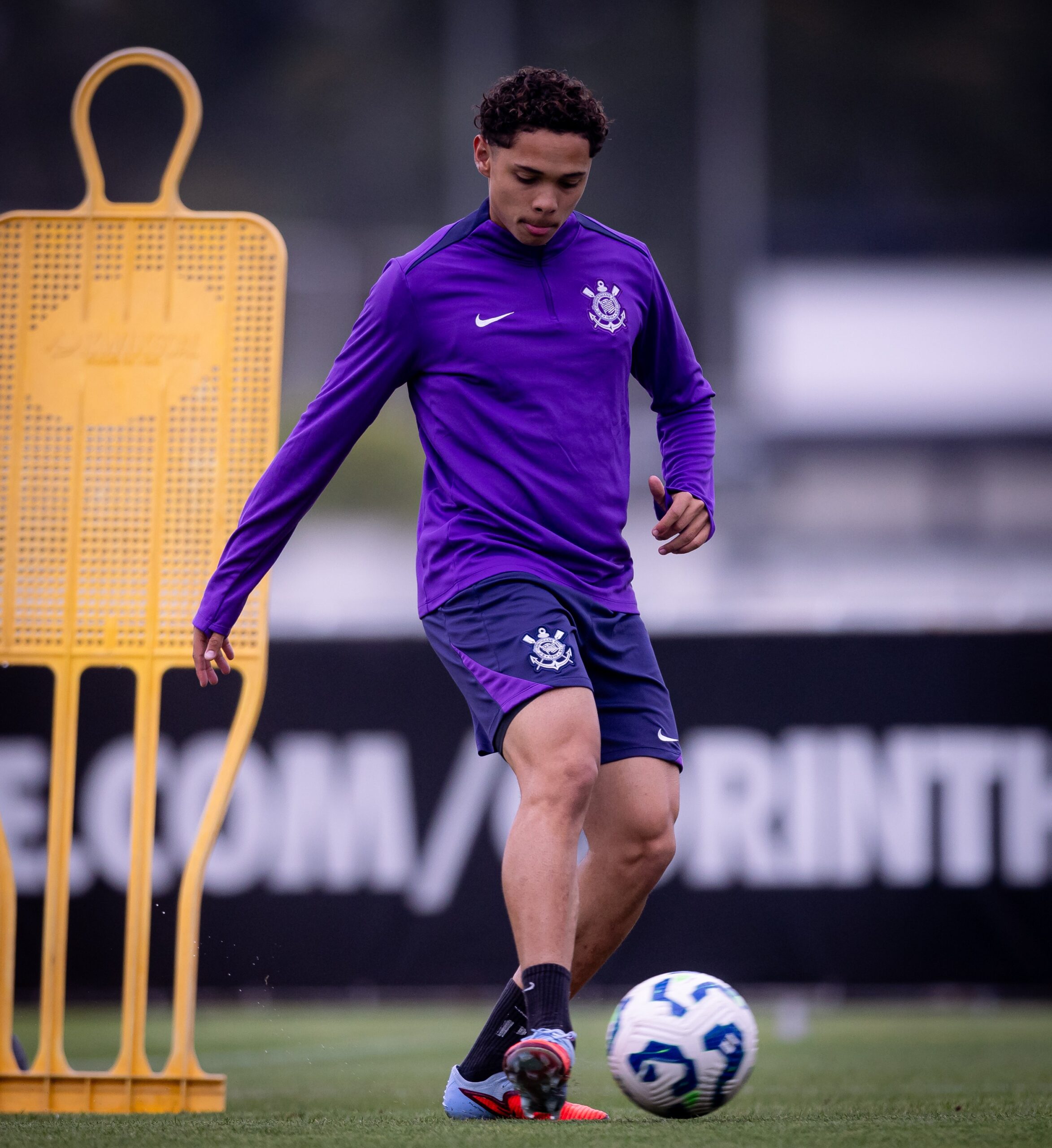 Corinthians renova com Dieguinho até 2029 e duplica multa rescisória para o exterior