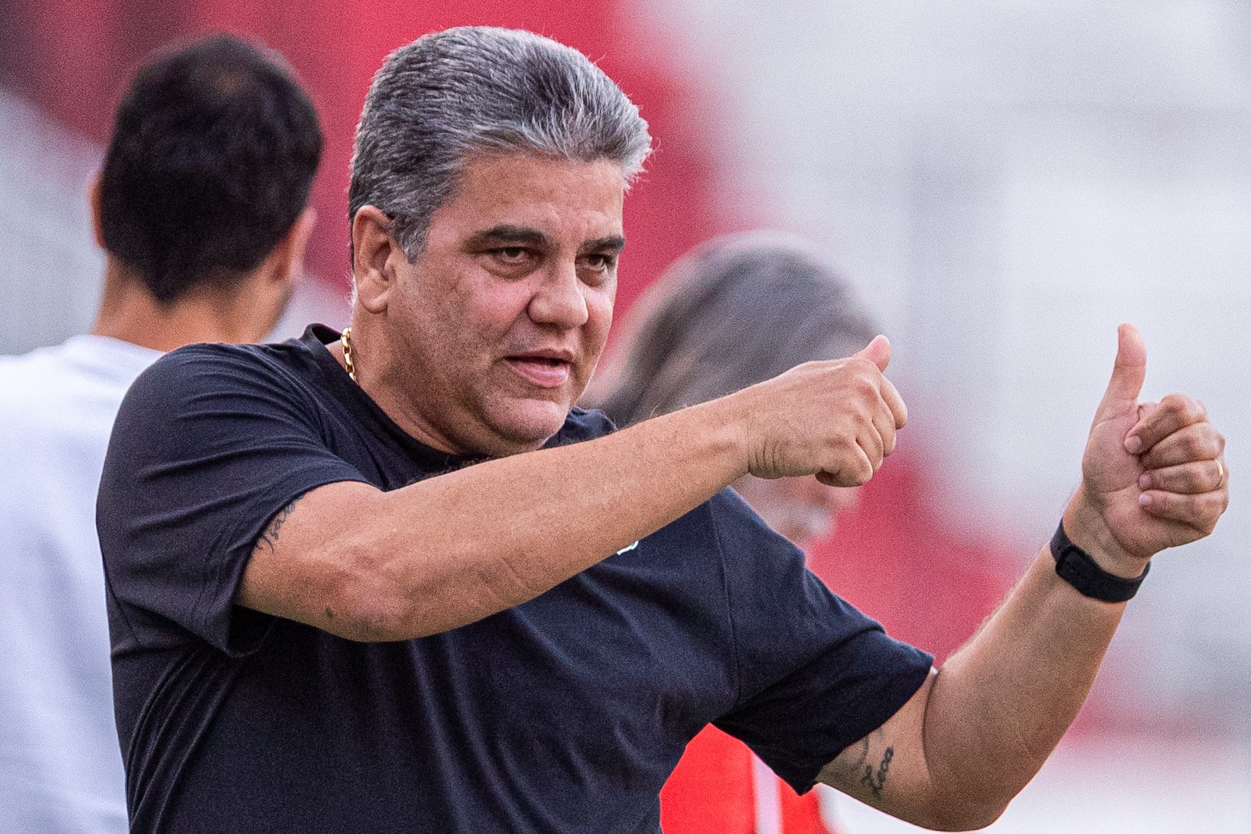 Santa Cruz pretende iniciar pré-temporada com elenco já fechado para 2026