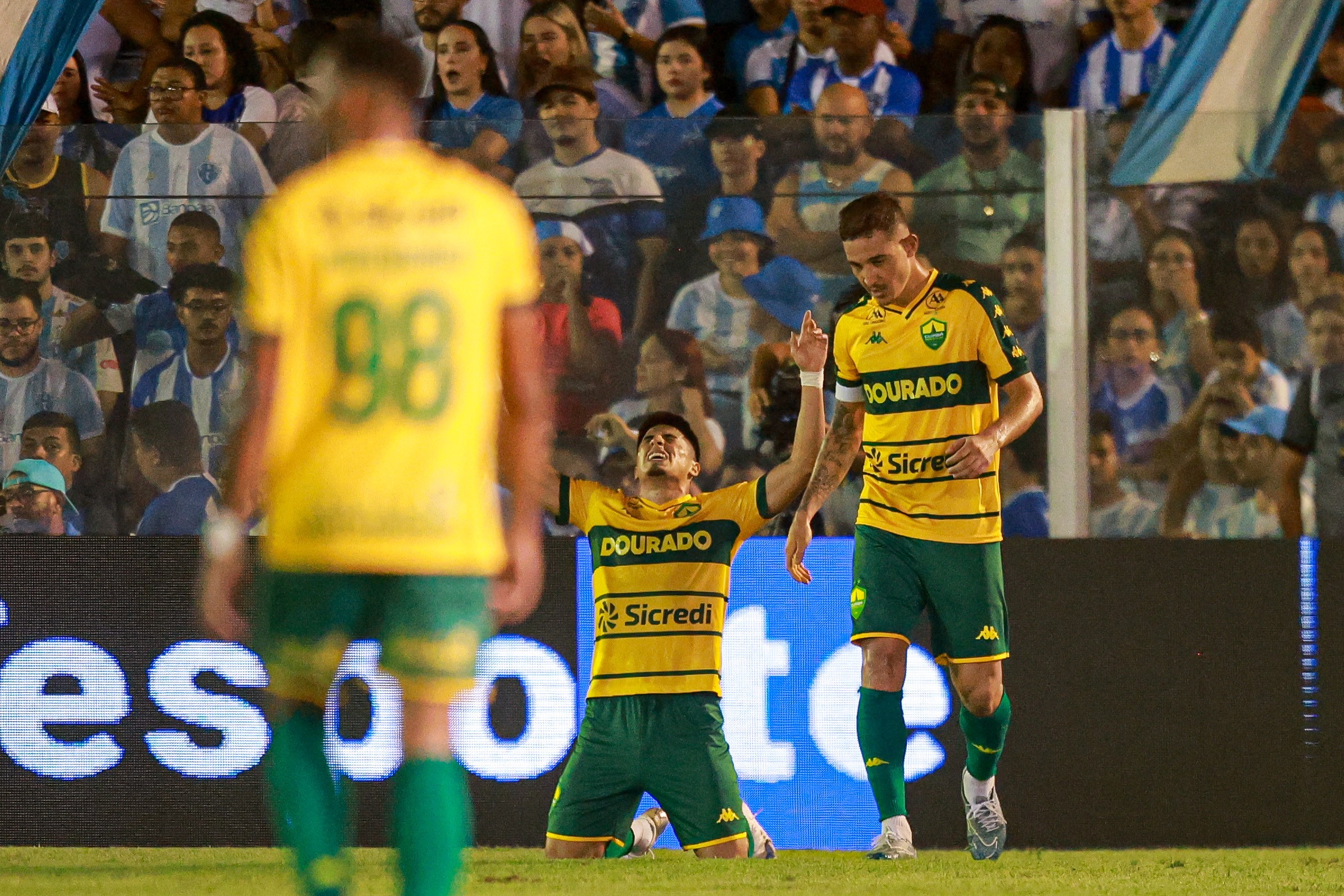 Atuações do Cuiabá: Martínez é o melhor mas time vacila; dê suas notas