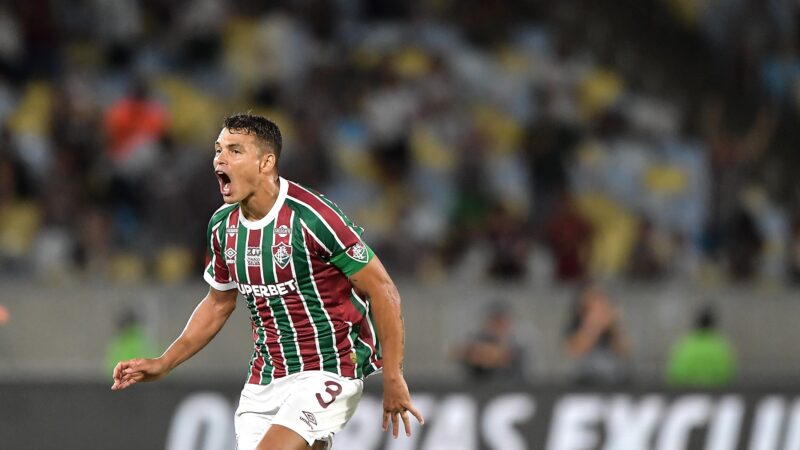 Thiago Silva é homenageado pelo Fluminense pela marca de 200 jogos: “Time do coração”