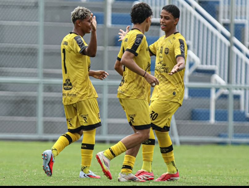 Amazonas goleia RB do Norte e dispara na liderança do Sub-16