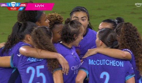 Com gol olímpico de Marta, Orlando Pride vence e fica perto da vaga nos playoffs da NWSL; veja