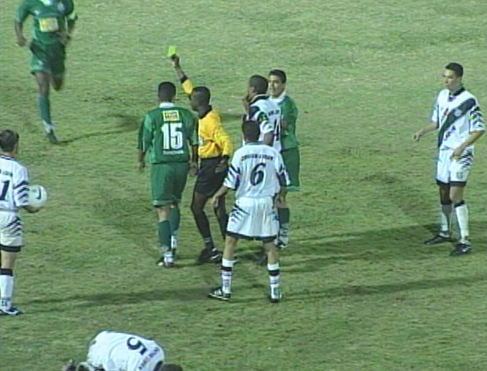 Ponte x Guarani: a história do dérbi que teve mais faltas do que minutos jogados