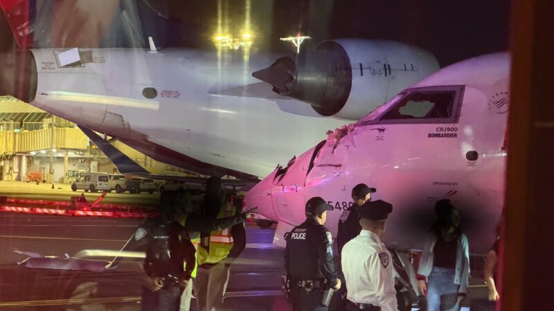 Aviões da Delta batem enquanto taxiavam em aeroporto de Nova York, diz imprensa local