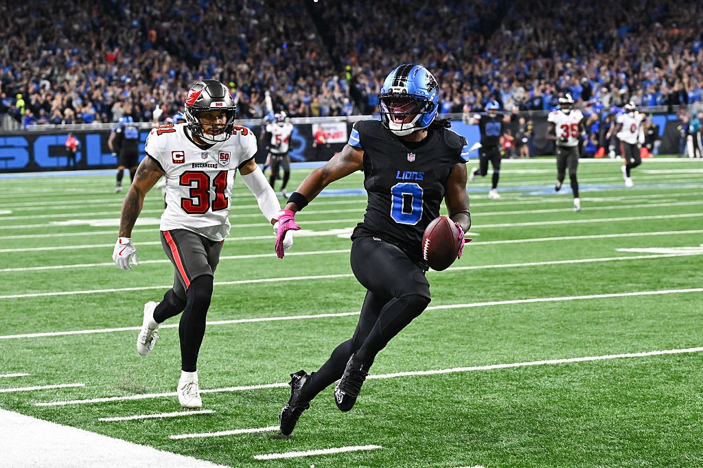 Lions e Seahawks dominam e chegam à quinta vitória na temporada da NFL