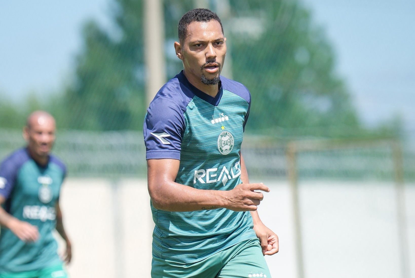 Escalação do Coritiba: Lucas Ronier é desfalque, mas Dellatorre e Alex Silva voltam; veja os relacionados