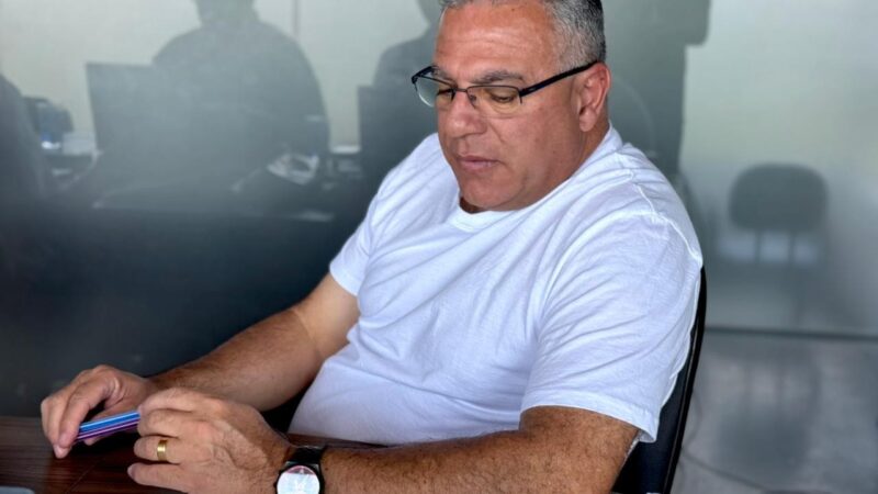 Em Aracaju durante a semana, Luizinho Vieira trabalha a montagem do elenco do Confiança para 2026