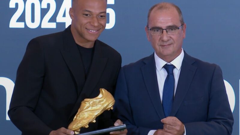 Mbappé recebe Chuteira de Ouro, e peso dos gols fez francês superar Gyokeres; entenda