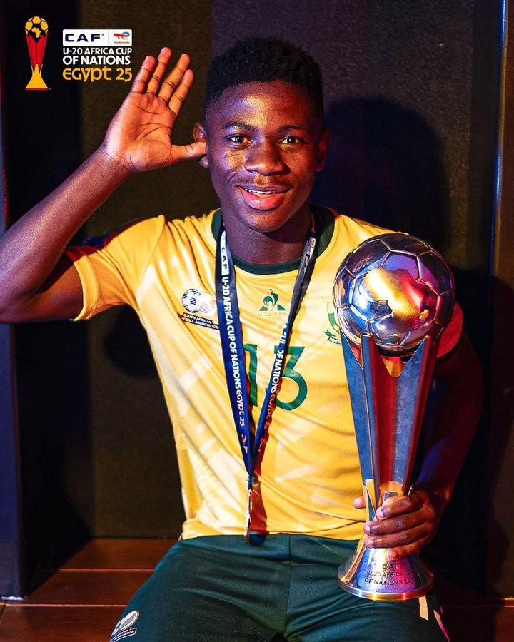 Fluminense aguarda Fifa para contratar promessa sul-africana e planeja expandir marca na África