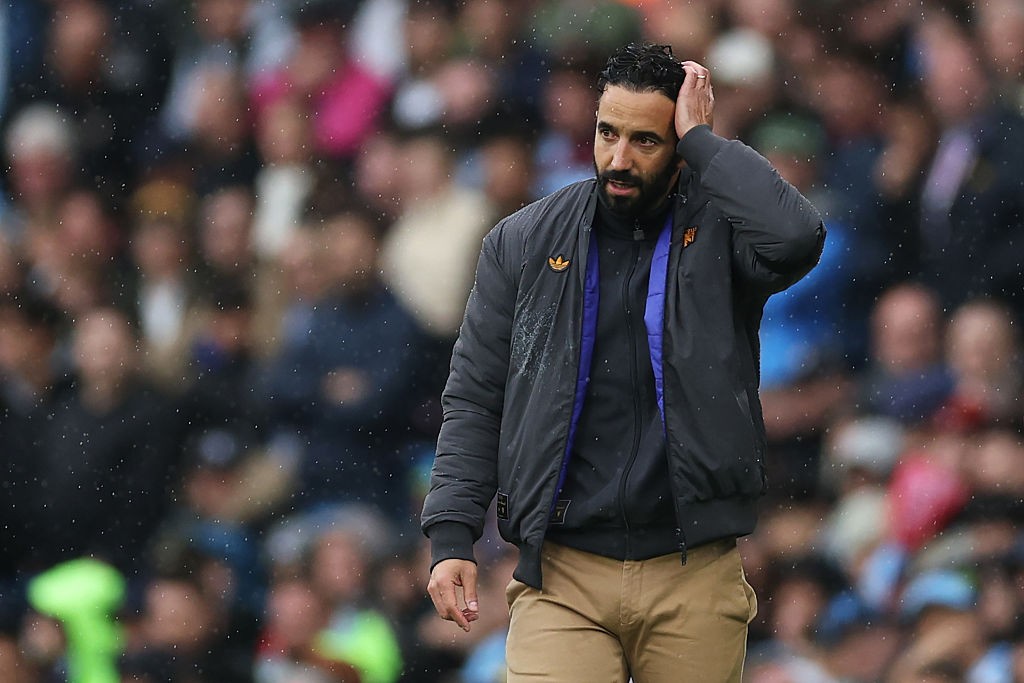 Com cargo a perigo, técnico do United culpa imprensa por maus resultados