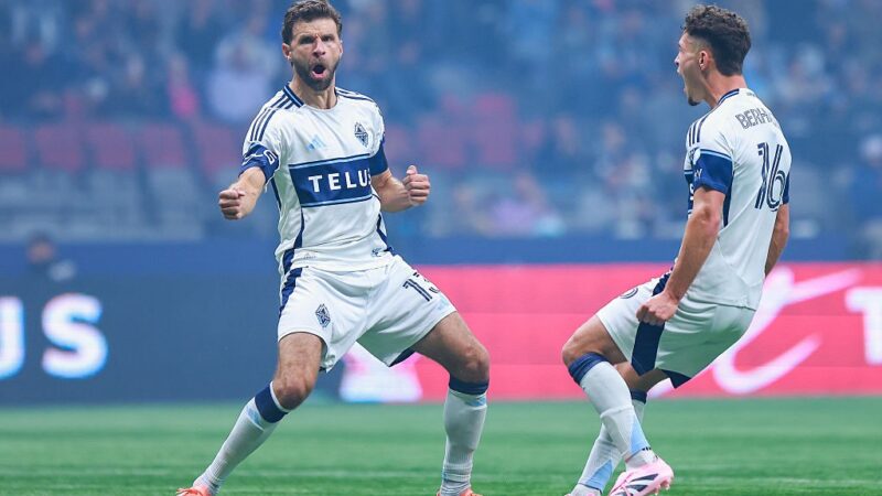 Thomas Müller marca 300º gol e se torna o alemão mais vitorioso da história em título com o Vancouver Whitecaps