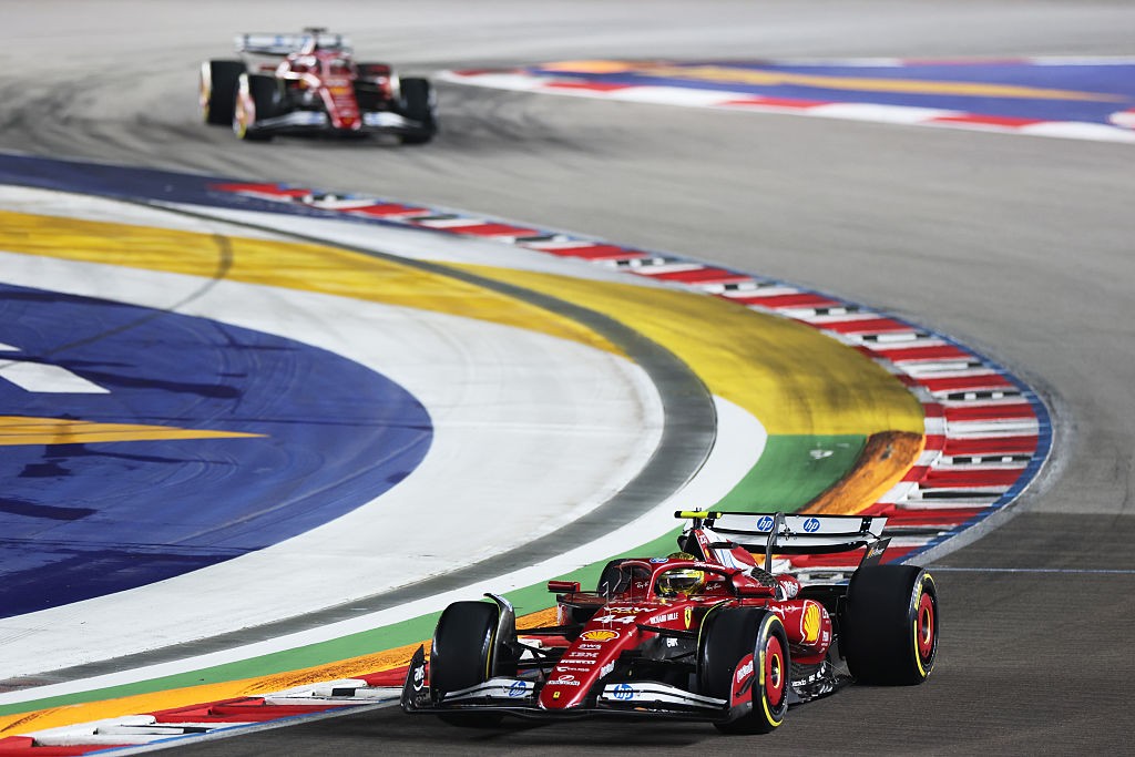 Lift and coast: o que é a técnica que expõe falhas da Ferrari na F1 2025