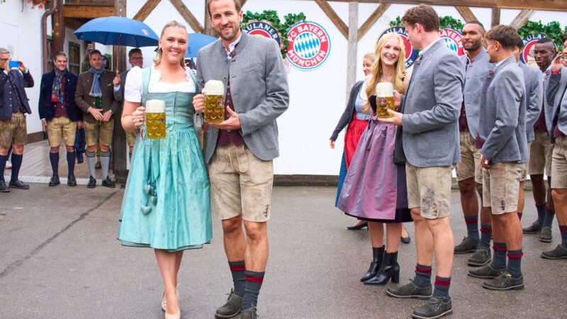 Adaptado à cultura alemã e aos trajes locais, Kane aposta em renovação com o Bayern: “Vejo isso”