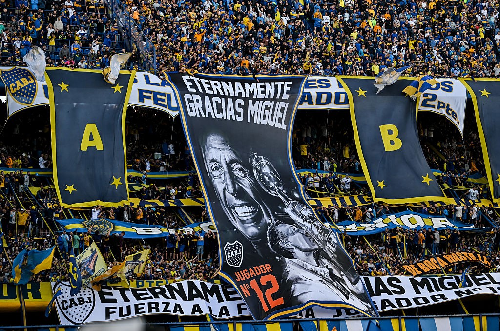 Boca Juniors homenageia Miguel Ángel Russo em primeiro jogo após a morte; fotos