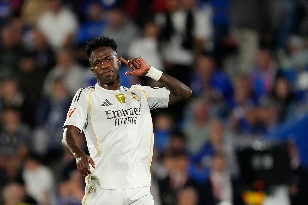 Courtois sai em defesa de Vini Jr.: “Aos 18 anos, muitos de vocês zombaram dele”