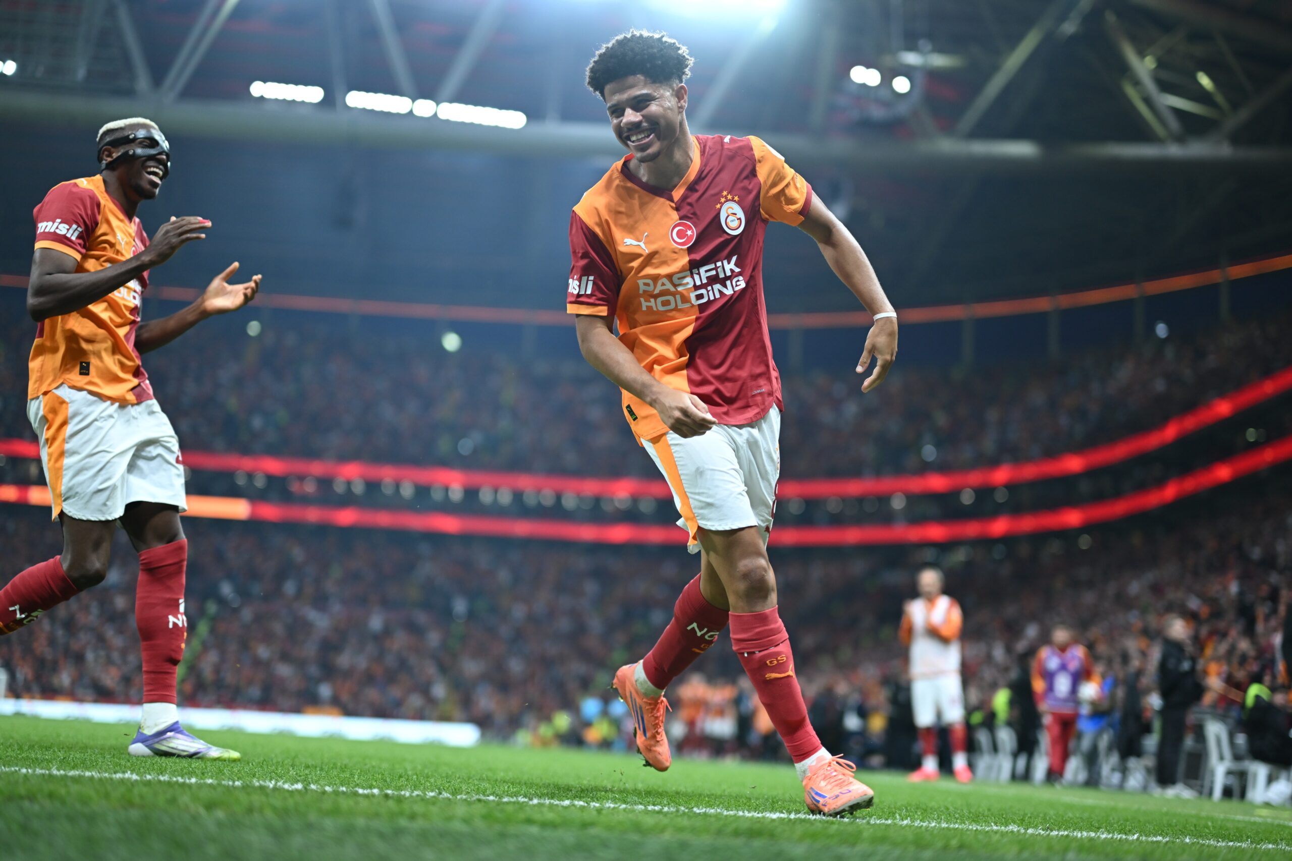 Após gol, ex-São Paulo mira semana de Champions com o Galatasaray: “Rumo ao nosso melhor nível”