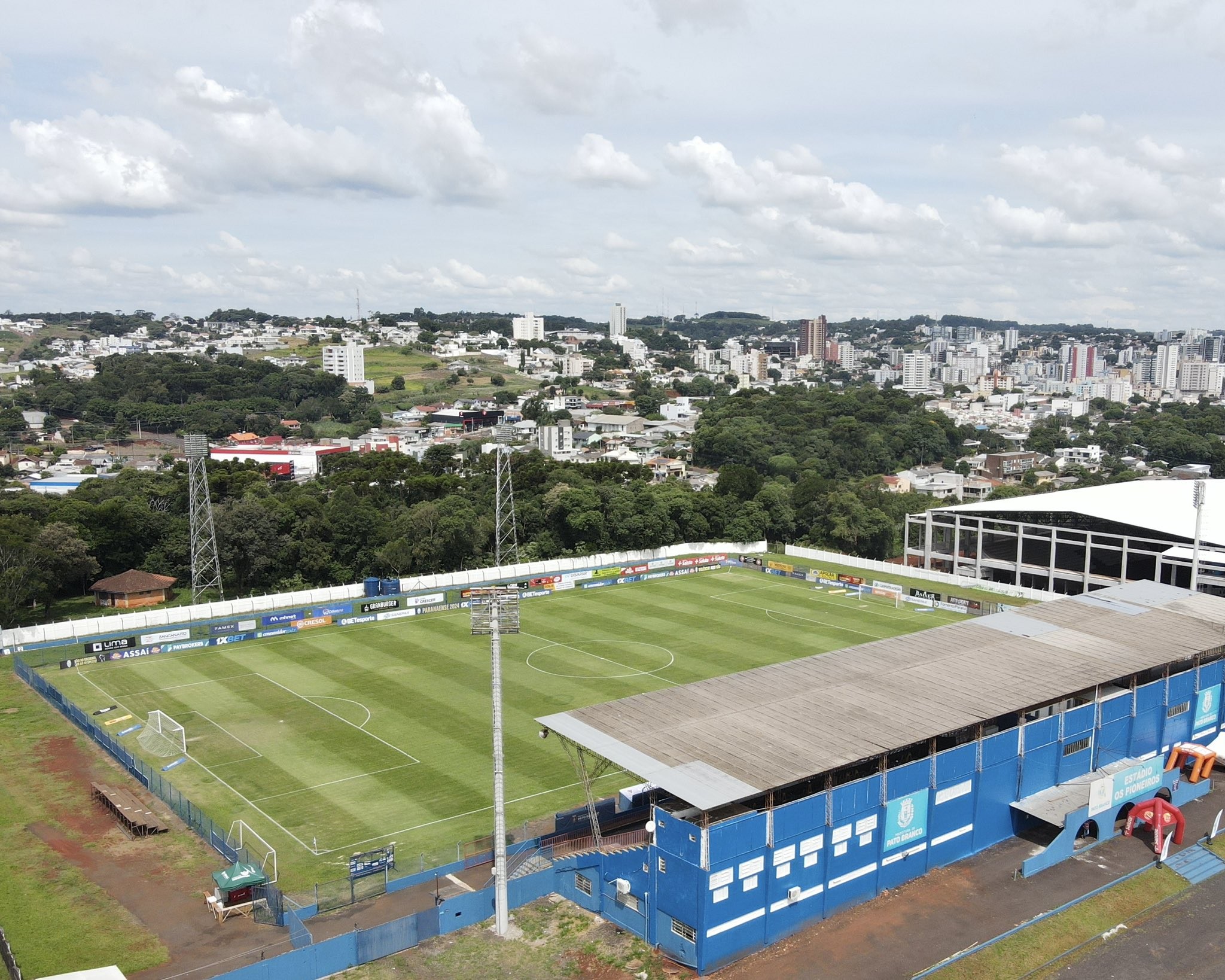 Azuriz x Coritiba: onde assistir ao vivo, horário e escalações