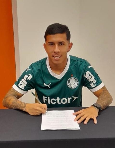 Palmeiras acerta contratação de Felipe Teresa, herói de Mundial Sub-20 do Flamengo