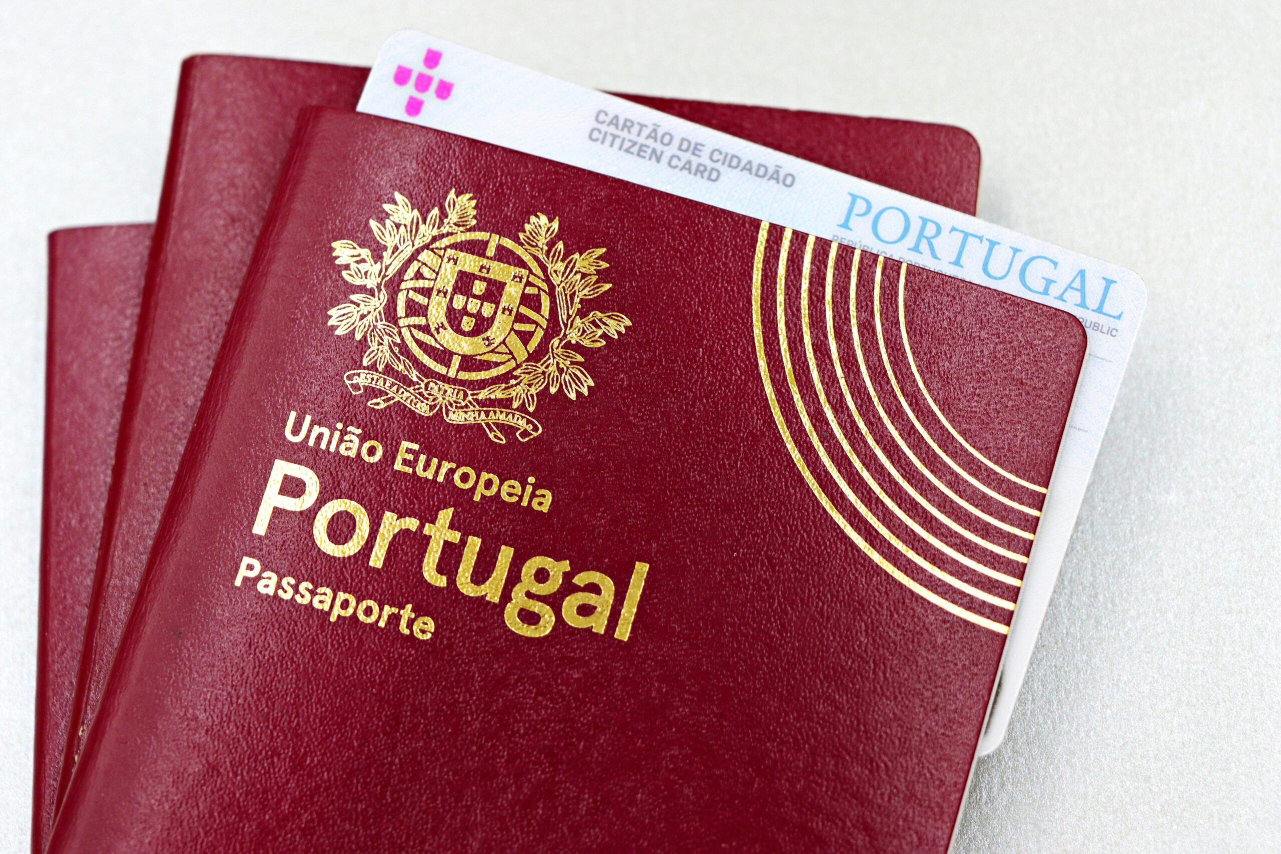 Portugal aprova lei que endurece regras para imigrantes; veja como elas afetam brasileiros