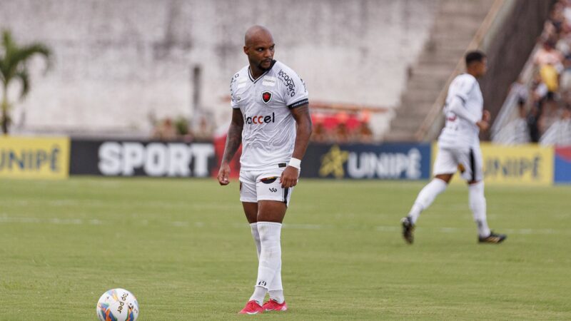 Rodrigo Alves rescinde contrato e deixa o Botafogo-PB após 25 jogos