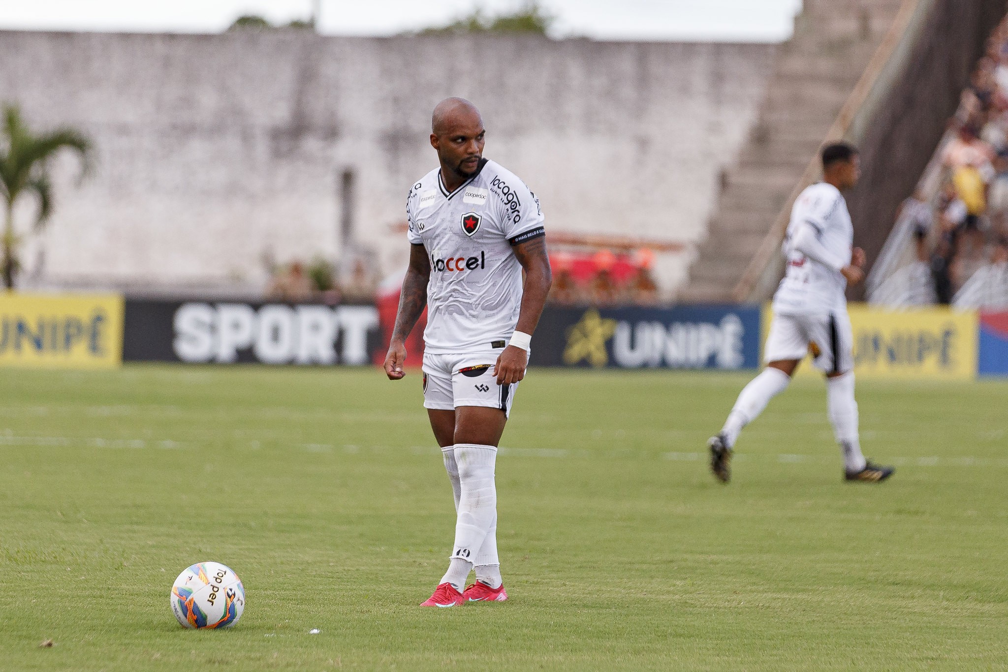 Rodrigo Alves rescinde contrato e deixa o Botafogo-PB após 25 jogos
