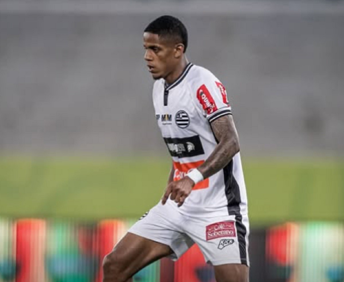 Rodrigo Gelado sofre lesões no joelho esquerdo e desfalca Athletic na reta final da Série B