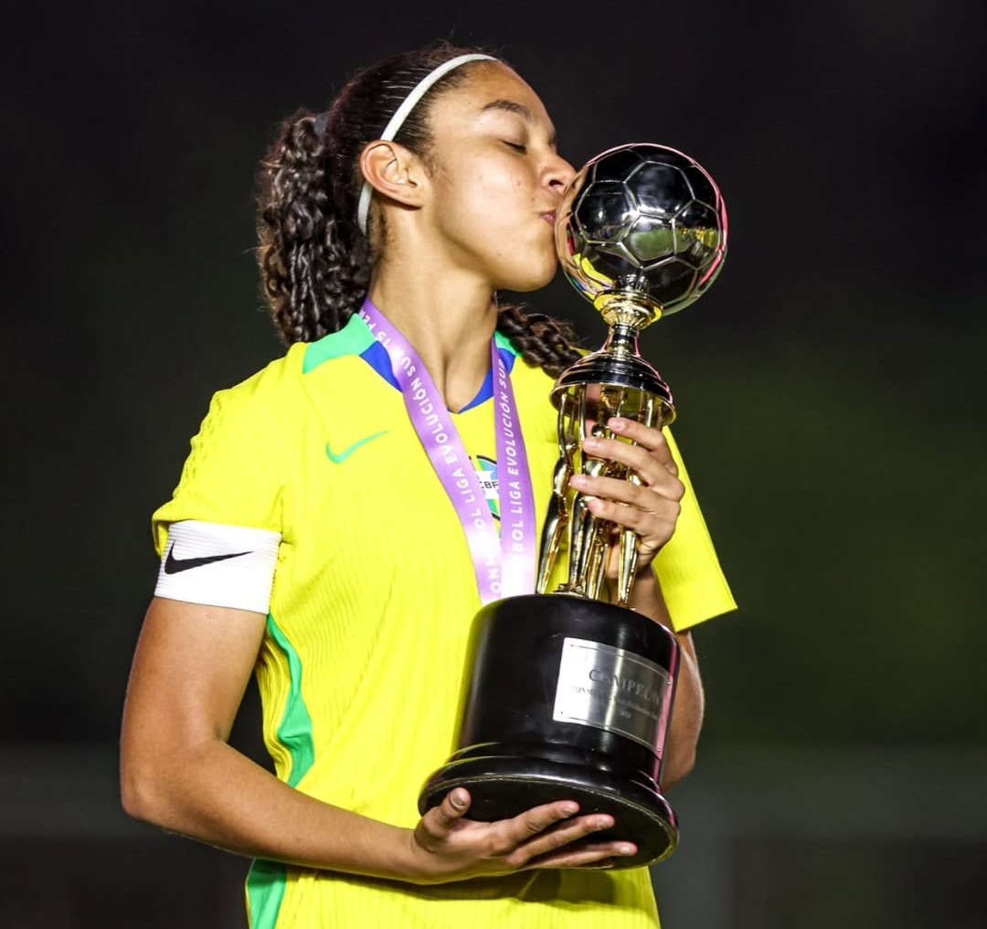 Cuiabana Sarinha brilha como capitã e conquista título com a Seleção Brasileira Feminina Sub-15